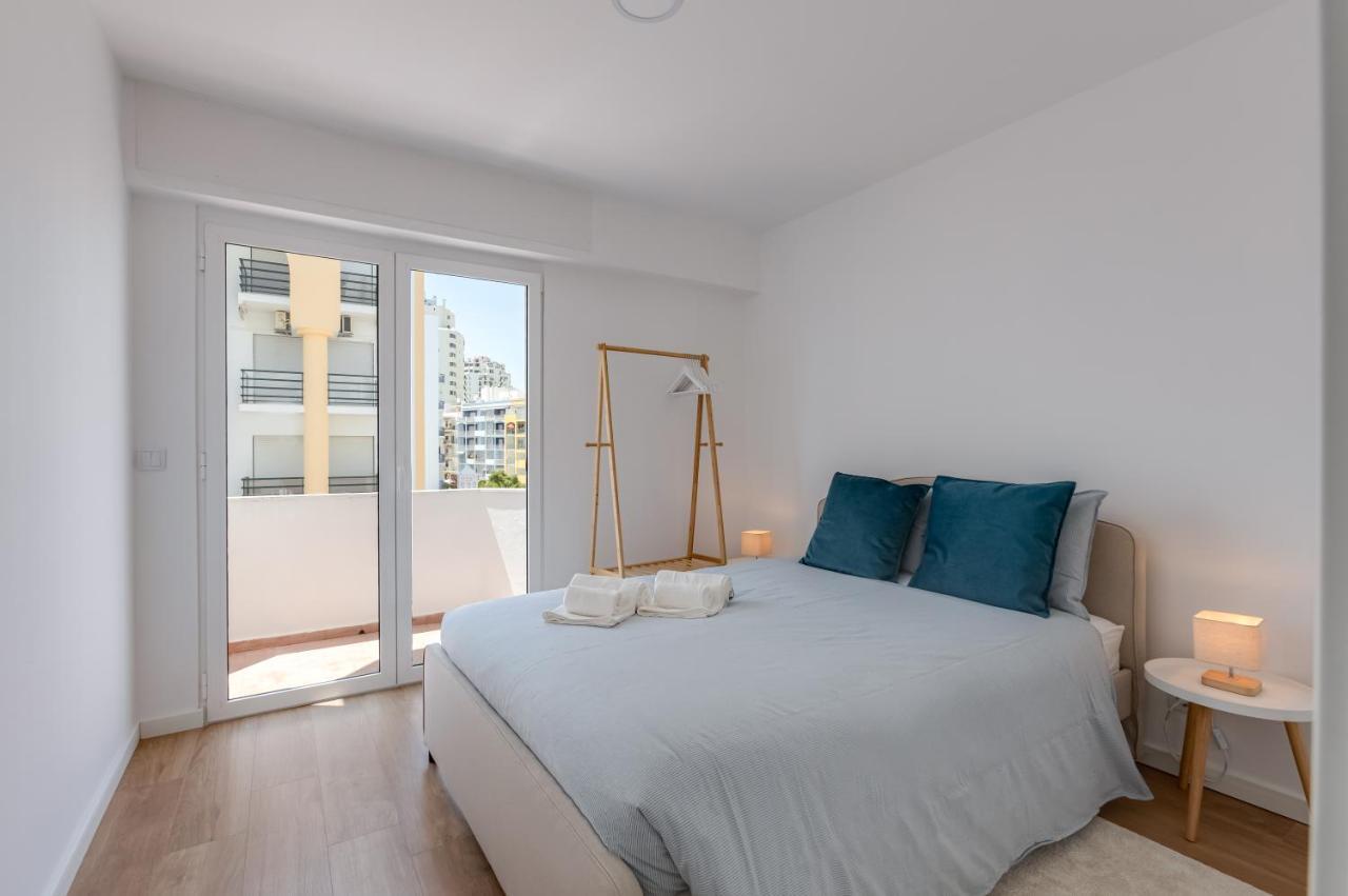 Apartament T2 Rosa Dos Ventos, A/C & Terrace - Casas & Papeis Armação de Pêra Zewnętrze zdjęcie