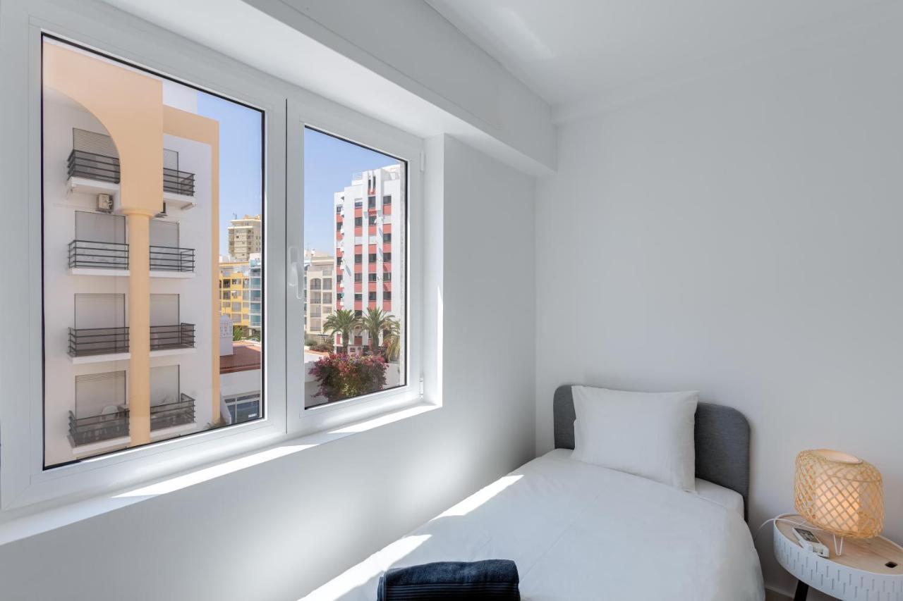 Apartament T2 Rosa Dos Ventos, A/C & Terrace - Casas & Papeis Armação de Pêra Zewnętrze zdjęcie
