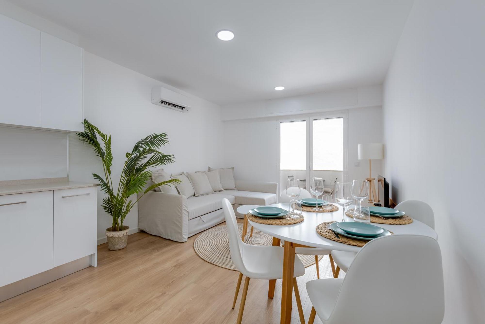 Apartament T2 Rosa Dos Ventos, A/C & Terrace - Casas & Papeis Armação de Pêra Zewnętrze zdjęcie